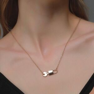 3/$30 💛 Lock and Key Necklace